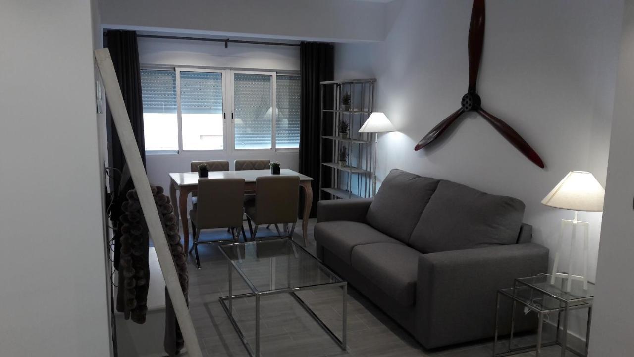 Guesting Velazquez Apartment Cadiz Ngoại thất bức ảnh